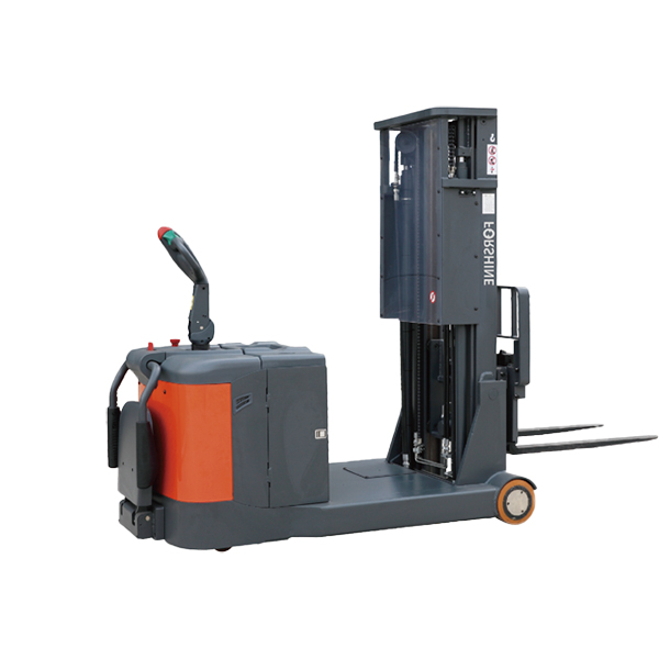 电动堆垛车