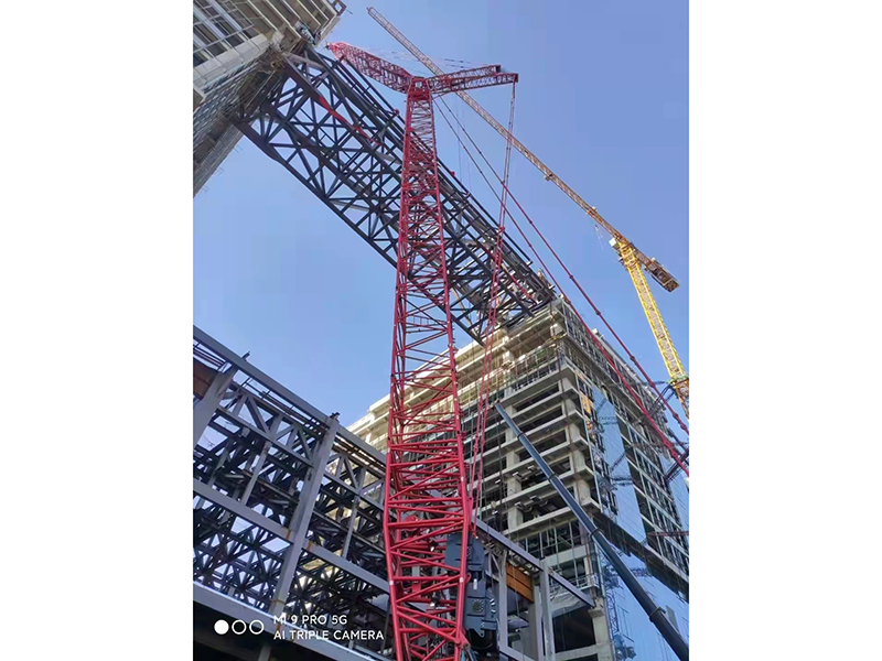 履带吊50一2000吨