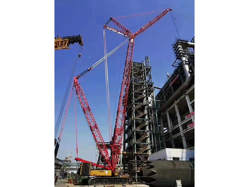 履带吊50一2000吨